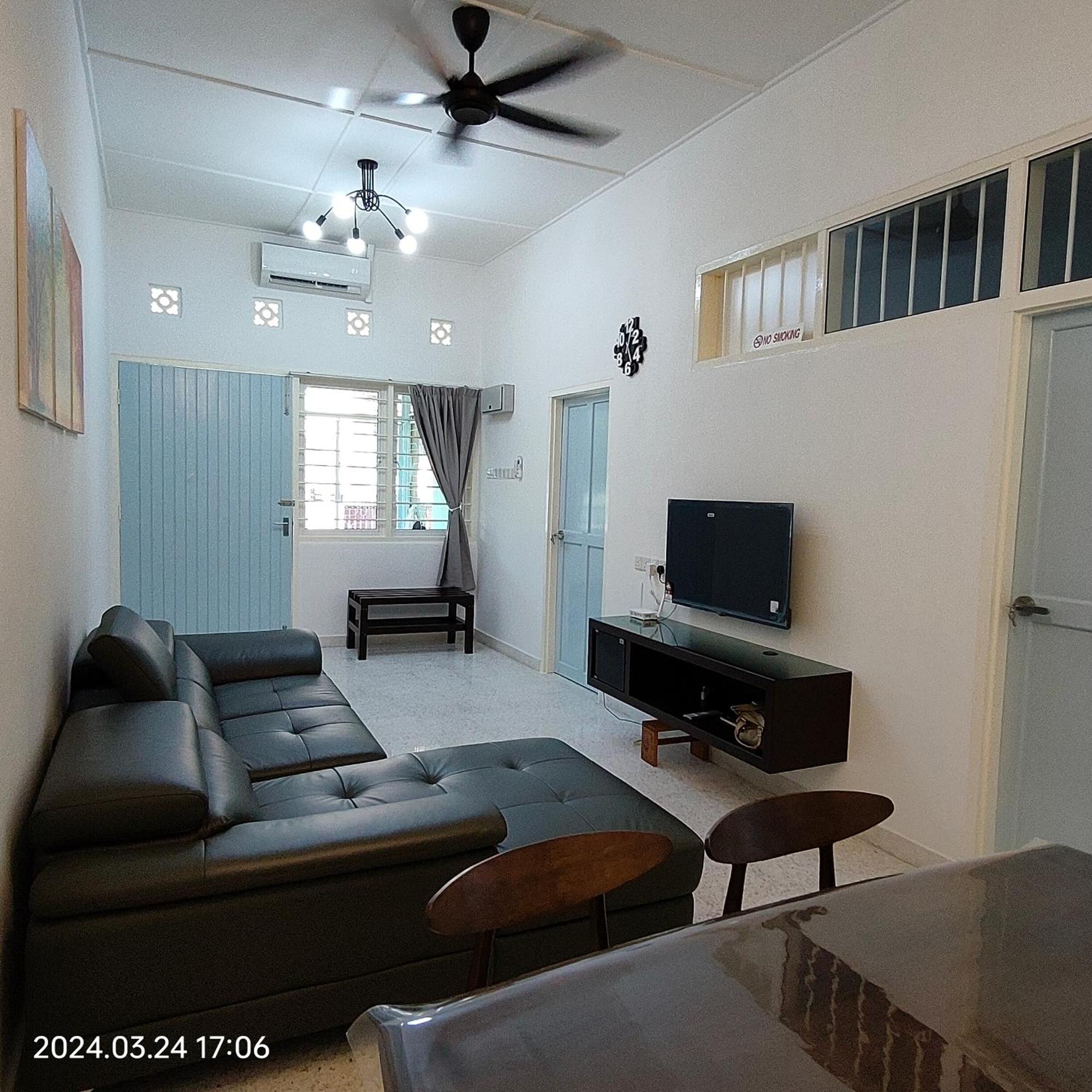 Sterling Homestay Tanjung Bungah  Luaran gambar